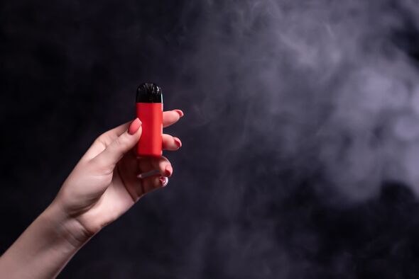 What if the key to reducing health inequalities isn’t restricting nicotine, but regulating it smartly? 📉 A new study reveals how vaping is helping low-income and Indigenous communities quit smoking faster, proving that harm reduction works.